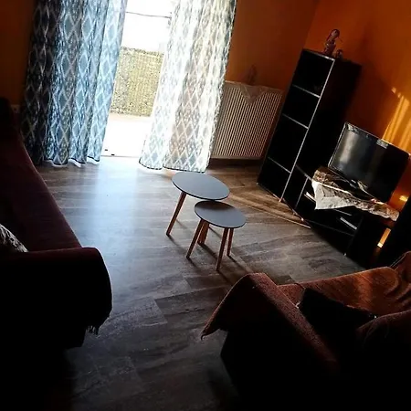 Apartment όμορφο και ευρύχωρο διαμέρισμα με θέα!